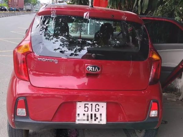 Kính Chắn Gió Xe Hiace